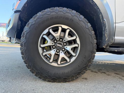 Used 2022 Ford F150 Raptor w/ Equipment Group 801A High image 9