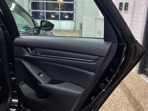 Used 2022 Honda Accord Sport image 15