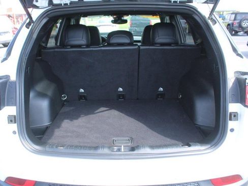 Used 2024 Jeep Compass Trailhawk image 6