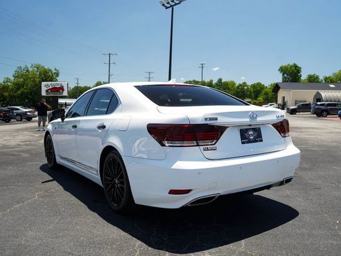 Used 2015 Lexus LS 460 RWD image 3