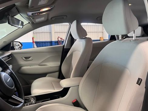 Used 2024 Hyundai Kona SEL image 22
