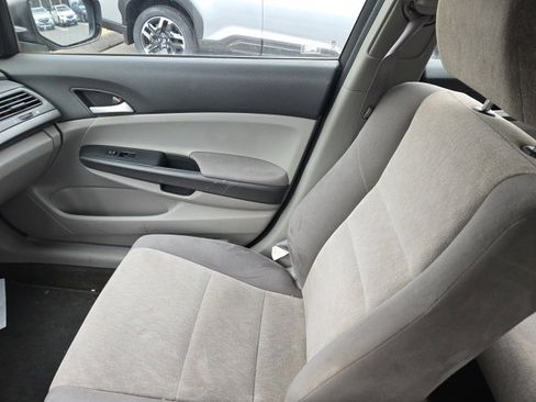 Used 2010 Honda Accord LX image 7