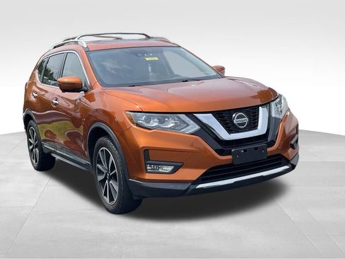 Used 2019 Nissan Rogue SL w/ Premium Package AWD/4WD image 3
