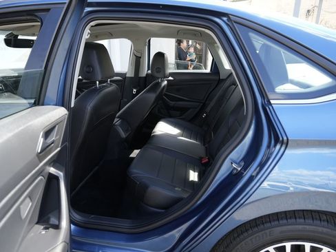 Used 2021 Volkswagen Jetta SE w/ SE Cold Weather Package FWD image 25