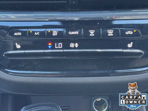 Used 2025 Buick Envista Sport Touring FWD image 4
