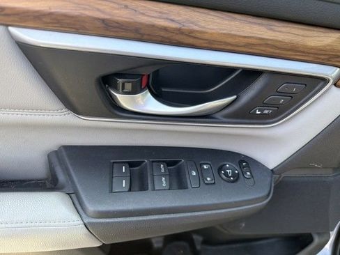 Used 2017 Honda CR-V EX-L image 17
