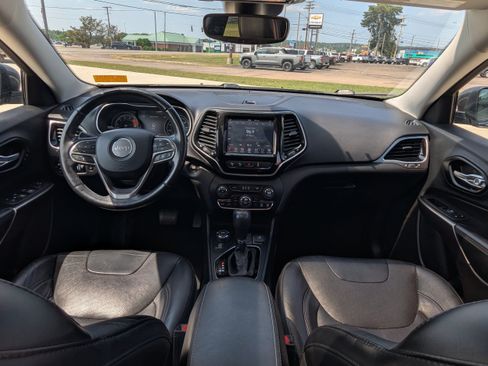 Used 2021 Jeep Cherokee Limited AWD/4WD image 13