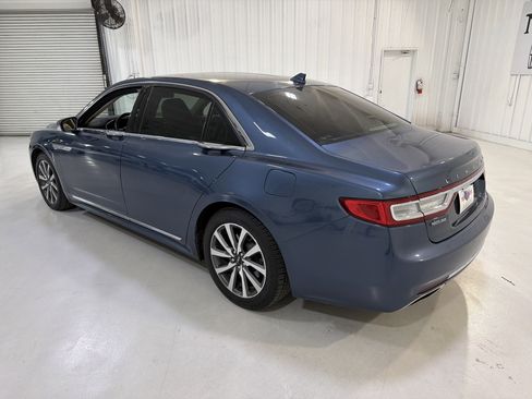 Used 2020 Lincoln Continental w/ Convenience Package image 3