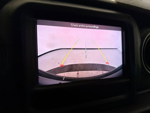 Used 2023 Jeep Wrangler Sport image 15