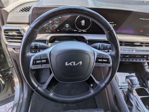 Used 2023 Kia Telluride SX Prestige X-Pro AWD/4WD image 16