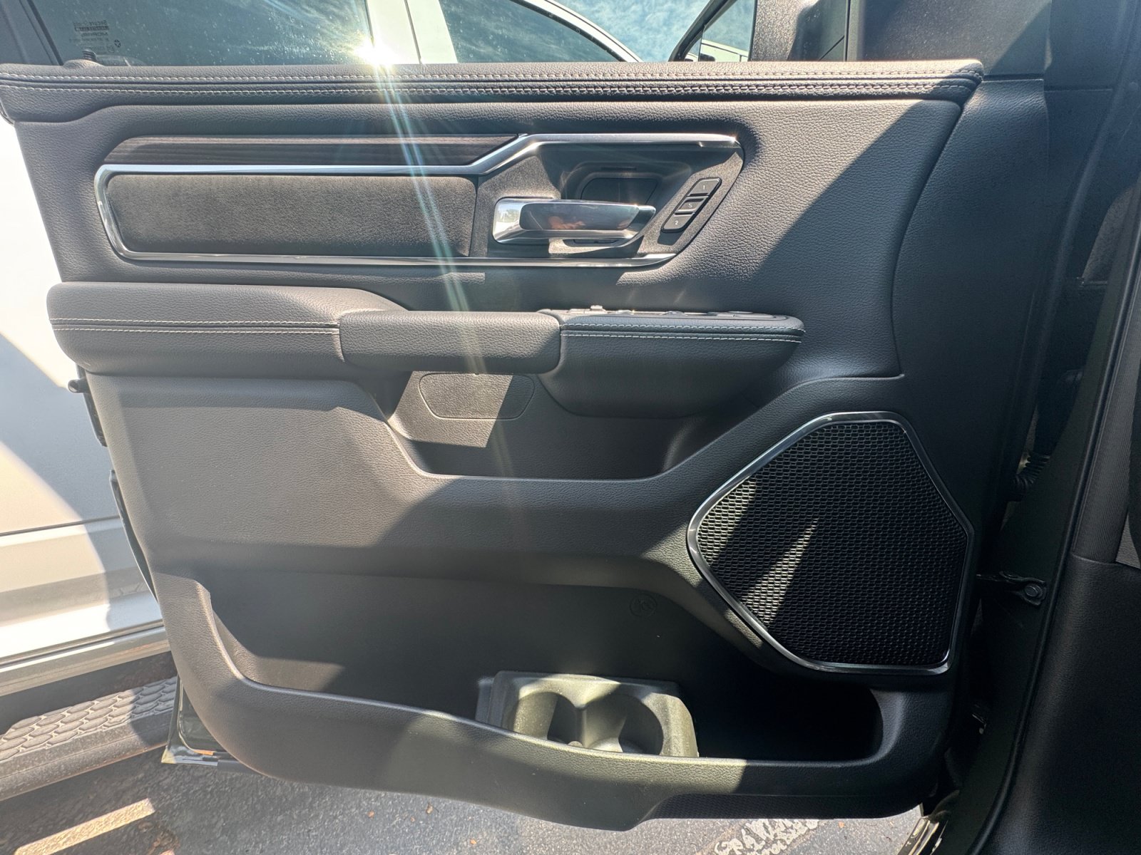 New 2026 RAM 1500 Laramie w/ Night Edition AWD/4WD image 31