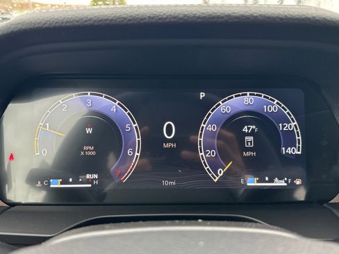 New 2026 Jeep Grand Cherokee Altitude image 25