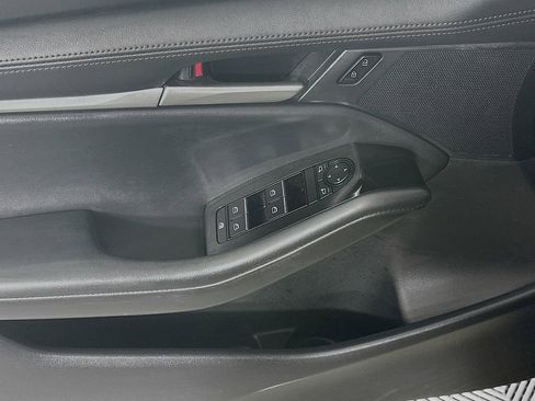 Used 2024 MAZDA MAZDA3 s image 24