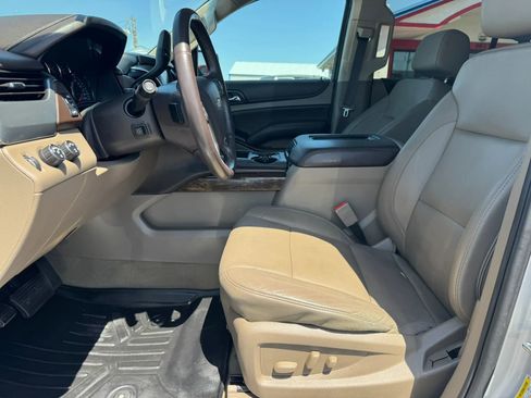 Used 2017 Chevrolet Suburban LT AWD/4WD image 9