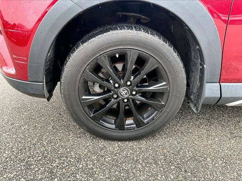 Used 2018 Toyota RAV4 Adventure w/ Cold Weather Package AWD/4WD image 7