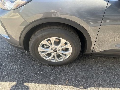 New 2026 Ford Escape Active image 10