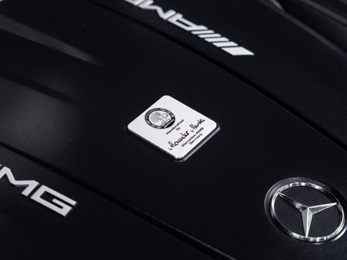 Used 2018 Mercedes-Benz AMG GT R w/ Convenience Package image 22