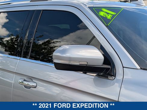 Used 2021 Ford Expedition Limited RWD image 11