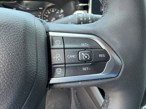 Used 2024 Jeep Compass Limited AWD/4WD image 27