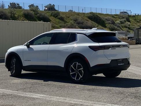 New 2026 Chevrolet Equinox EV LT FWD image 15