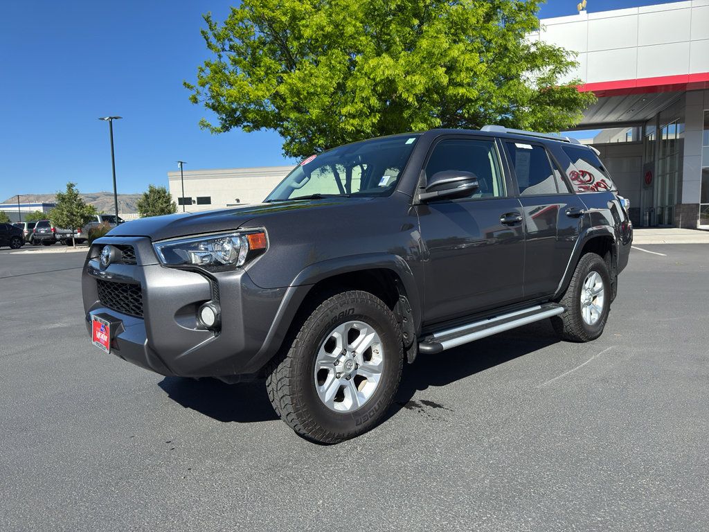 Used 2018 Toyota 4Runner SR5 Premium AWD/4WD image 5