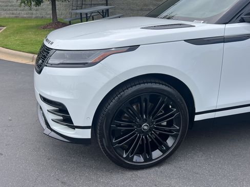 Certified 2026 Land Rover Range Rover Velar Dynamic SE AWD/4WD image 13