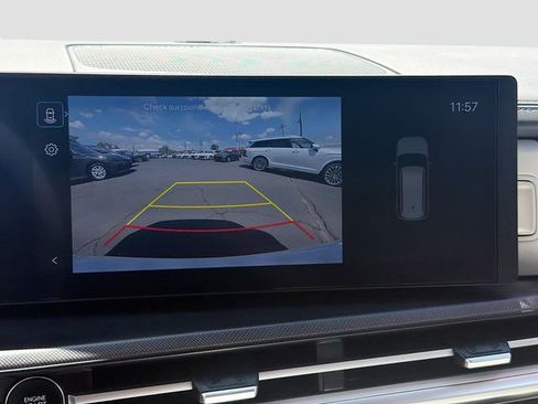 Used 2025 Hyundai Santa Fe SEL FWD image 13