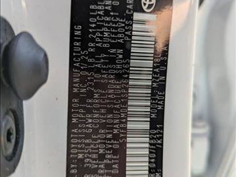 Certified 2025 Toyota Corolla LE image 24