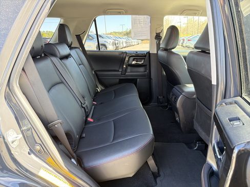 Certified 2024 Toyota 4Runner TRD Off-Road Premium image 28