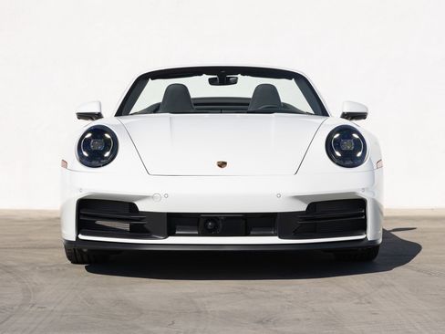 Certified 2026 Porsche 911 Carrera image 10