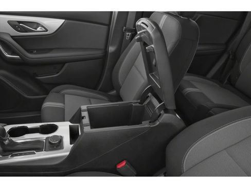 Used 2024 Chevrolet Blazer LT w/ Convenience Package FWD image 9