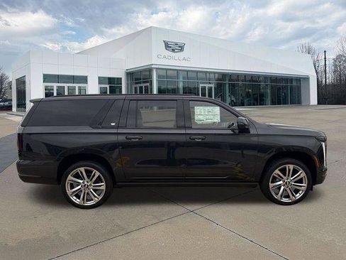 New 2026 Cadillac Escalade ESV Sport image 2