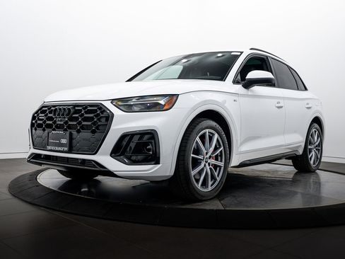 Certified 2025 Audi Q5 e Premium Plus AWD/4WD image 7