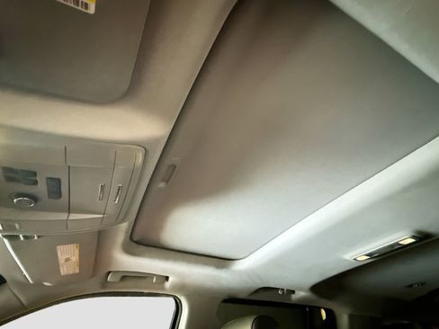 Used 2019 GMC Yukon XL Denali image 23