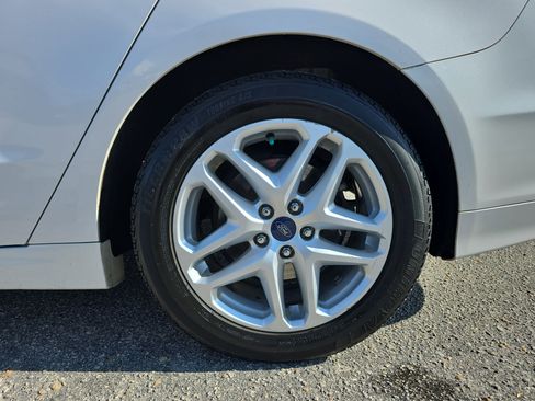 Used 2013 Ford Fusion SE image 34