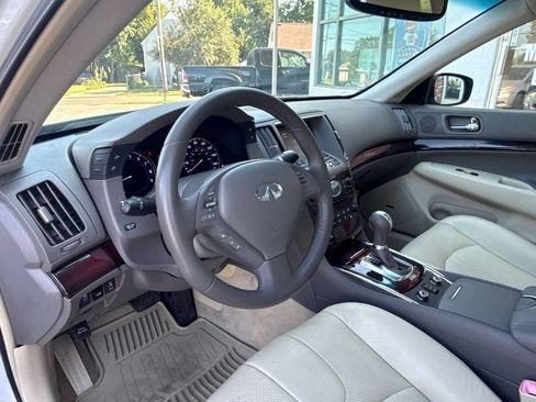 Used 2012 INFINITI G37 x Sedan w/ Premium Pkg AWD/4WD image 10