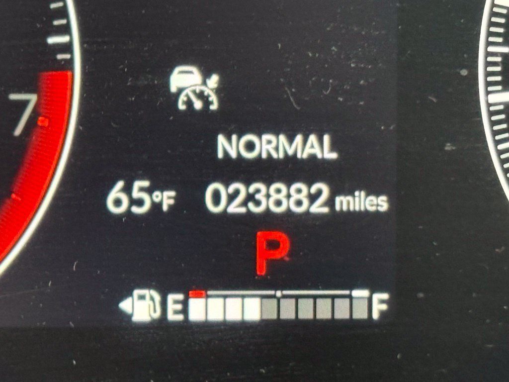 Used 2024 Honda HR-V EX-L image 14