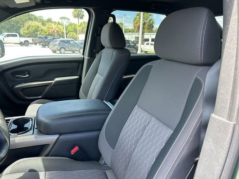 Certified 2024 Nissan Titan 2WD Crew Cab image 22