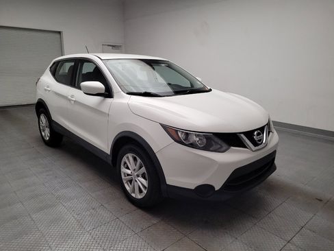 Used 2018 Nissan Rogue Sport S w/ S Appearance Package AWD/4WD image 13