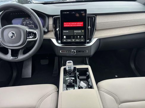 New 2026 Volvo XC90 B5 Plus image 30