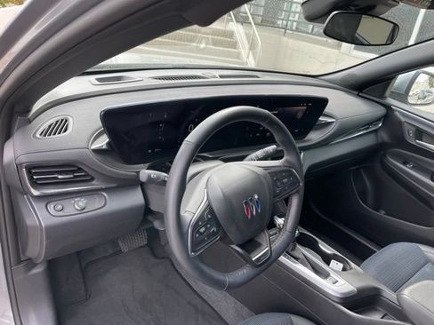 Certified 2026 Buick Envista Sport Touring w/ Convenience I Package FWD image 7