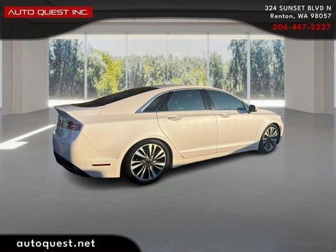Used 2019 Lincoln MKZ Reserve image 4