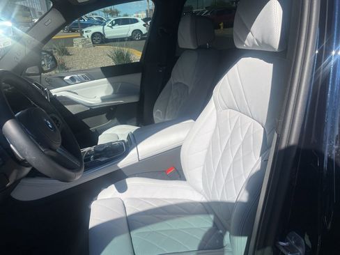 Used 2026 BMW X5 xDrive50e w/ M Sport Package image 7