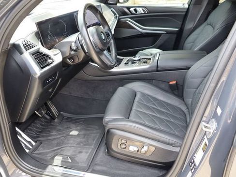 Used 2024 BMW X5 xDrive40i w/ Executive Package AWD/4WD image 16