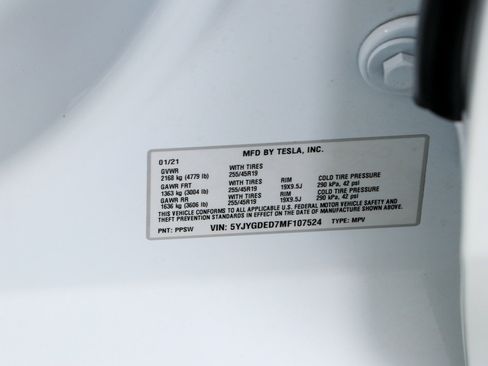 Used 2021 Tesla Model Y 2WD image 25