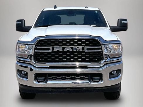 Used 2024 RAM 2500 Big Horn AWD/4WD image 2