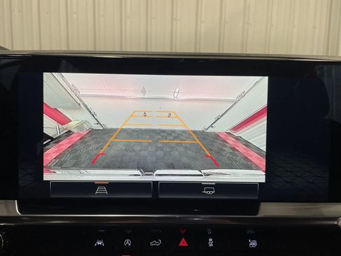 Used 2024 GMC Sierra 1500 Elevation AWD/4WD image 32