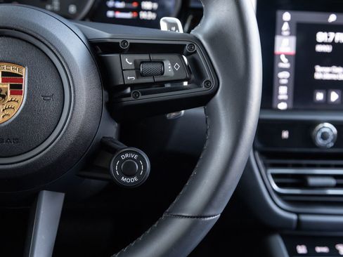 Certified 2024 Porsche Macan Turbo AWD/4WD image 16
