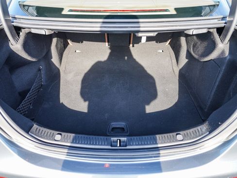 Used 2020 Mercedes-Benz E 350 4MATIC Sedan w/ Parking Assistance Package image 33