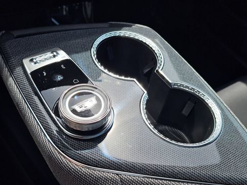 New 2026 Cadillac Optiq Sport 1 AWD/4WD image 32